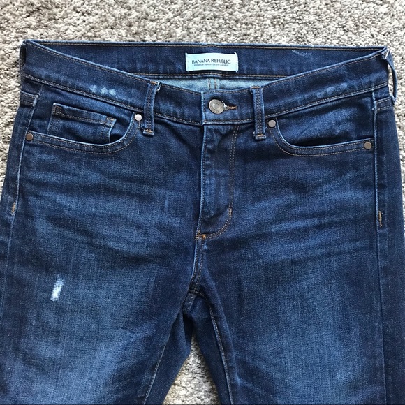 Banana Republic Straight Leg Jeans (Size 28P) - Picture 4 of 16